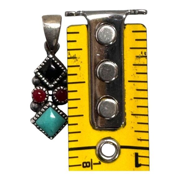 Vintage Native American Sterling Silver Pendant Turquoise Onyx Red Coral Signed - Picture 5 of 5